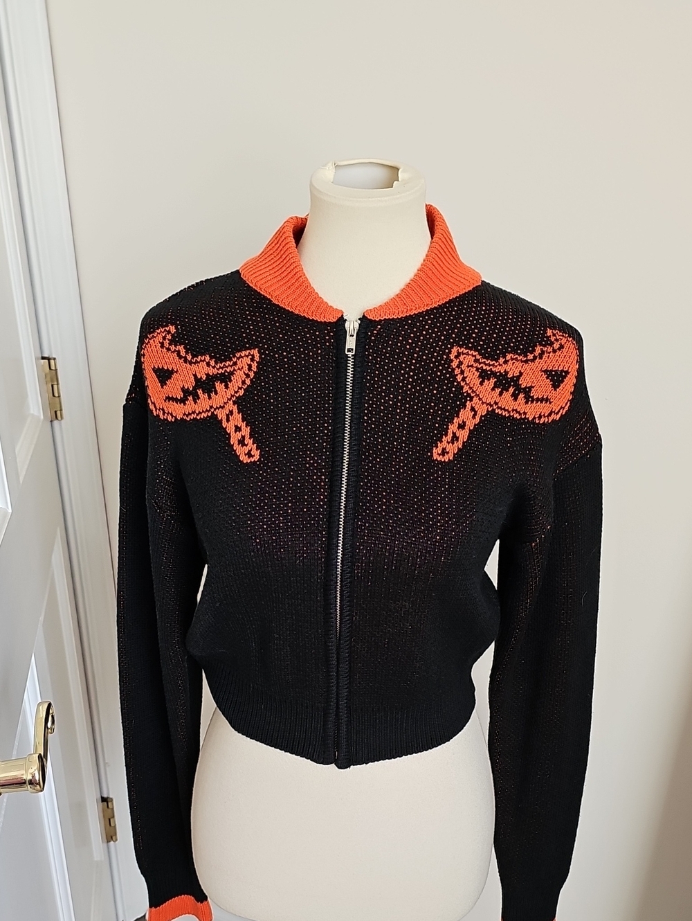 Vixen by Micheline Pitt Trick R Treat Cropped Cardigan M/L